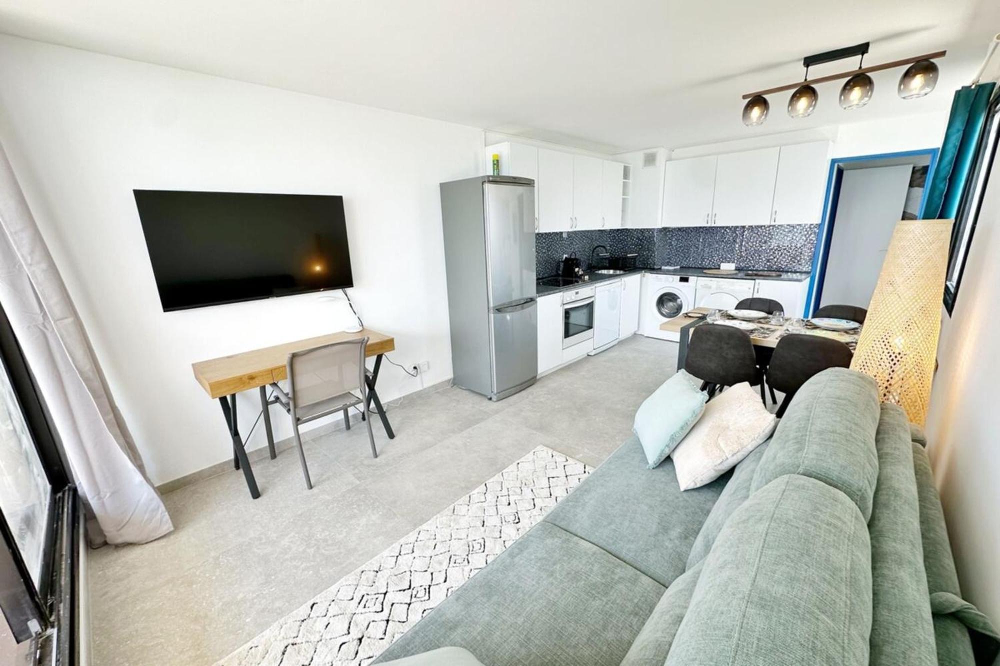 Appartement Le Seaview-quiet-swimming Pool-car Park-seafront *
